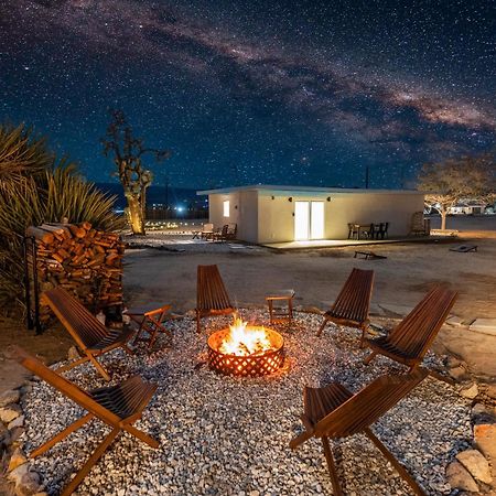 Private Jt Cabin - Ev L2 Station, Hammocks, Fire Pit, Bbq, Bocce Ball, Cornhole Yucca Valley Exterior photo
