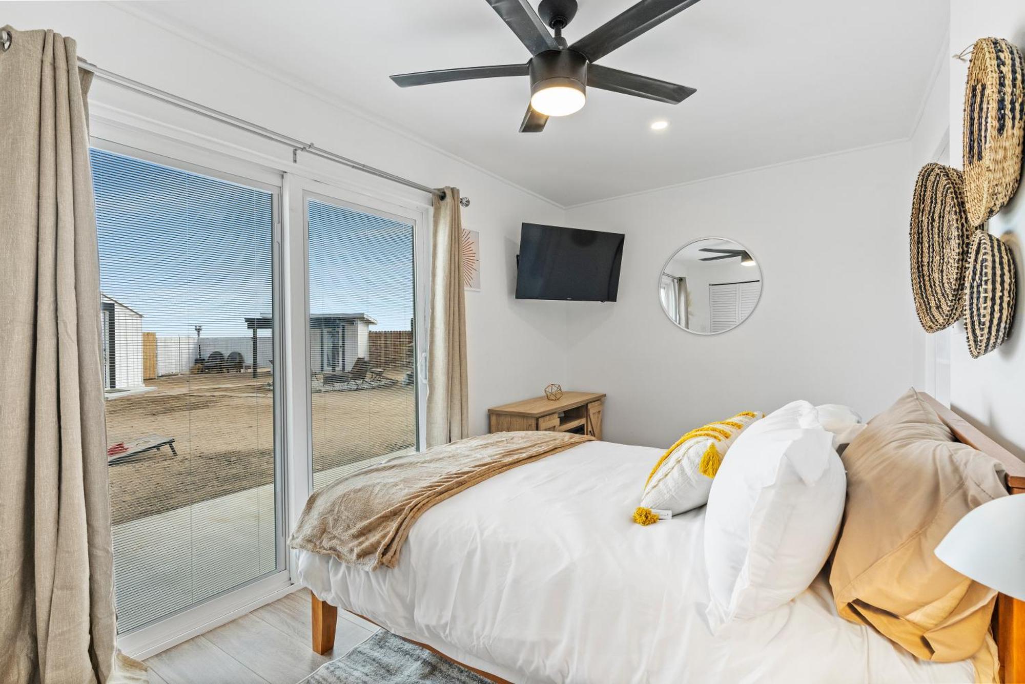 Private Jt Cabin - Ev L2 Station, Hammocks, Fire Pit, Bbq, Bocce Ball, Cornhole Yucca Valley Exterior photo
